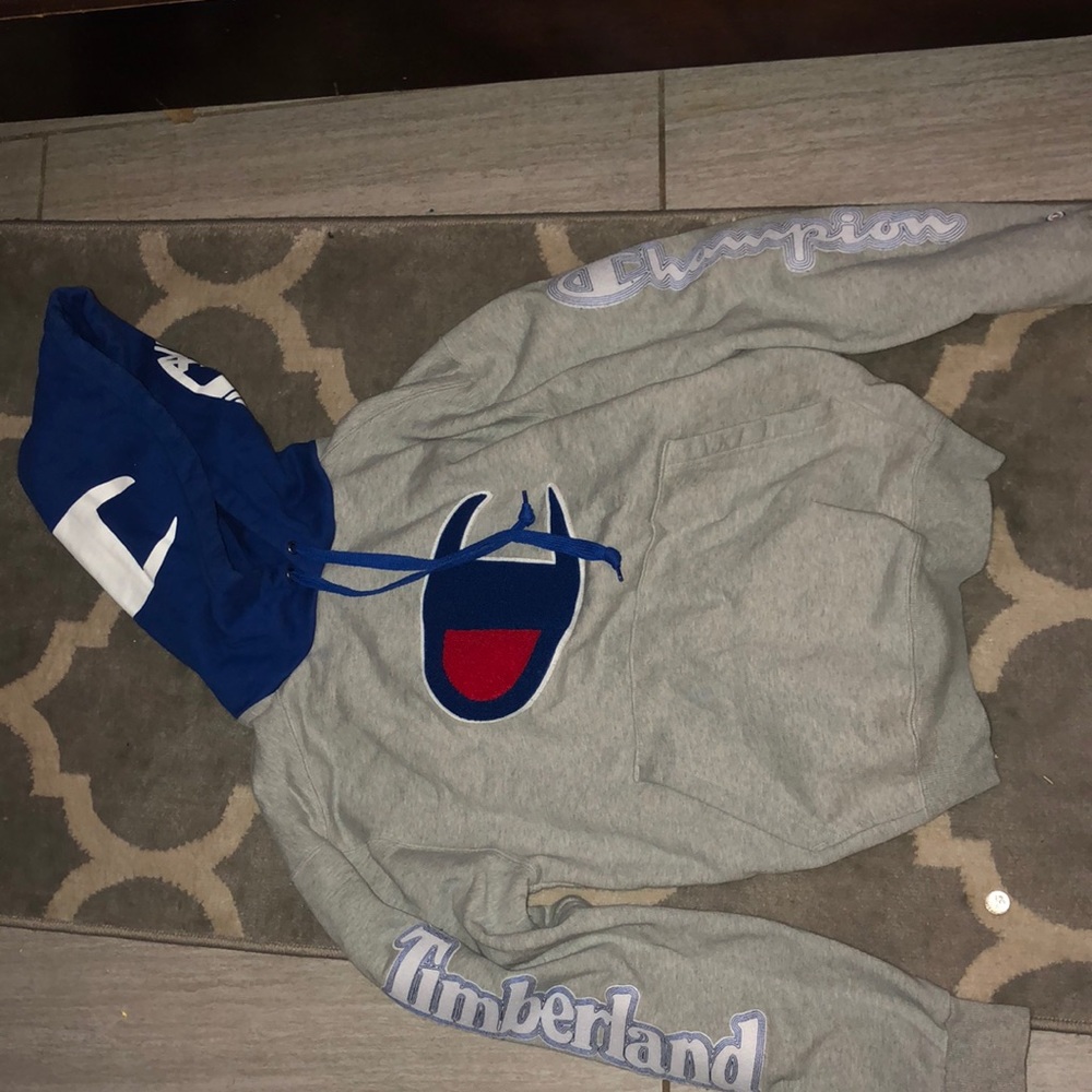 Size S Timberland x Champion hoodie